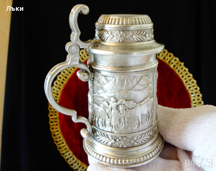 Халба от калай с три селски картини. , снимка 1