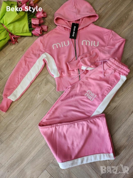 Дамски спортен екип MiuMiu, снимка 1