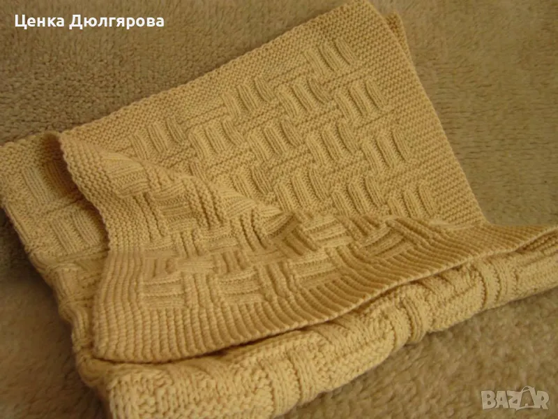 Бебешко одеялце, плетено на две куки, размери 110 / 110 см., снимка 1
