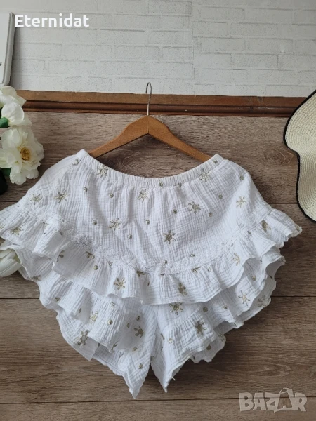 Къси бели панталони с бродерии , снимка 1