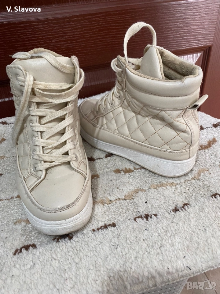 Боти, снимка 1