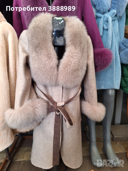 Продавам палта от алпака с яка от естествен косъм , снимка 1