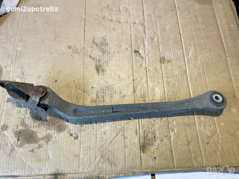 Заден Носач Ляв A2303500329 Mercedes E class W211 V6 4matic, снимка 1