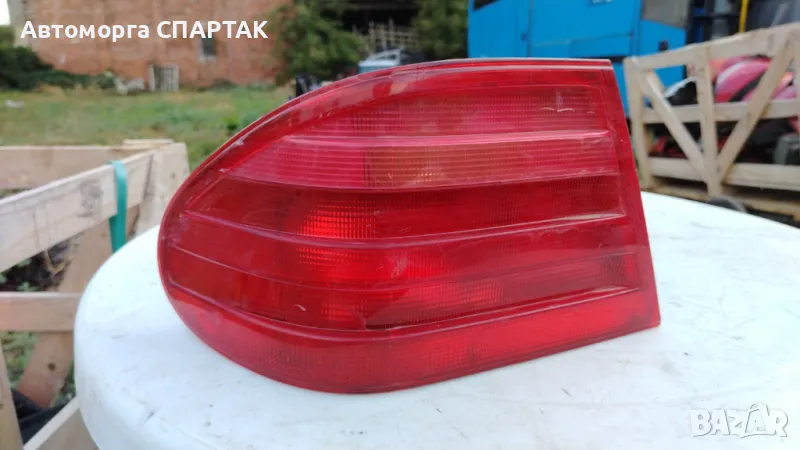 Ляв и десен стоп за Mercedes E320 D, снимка 1