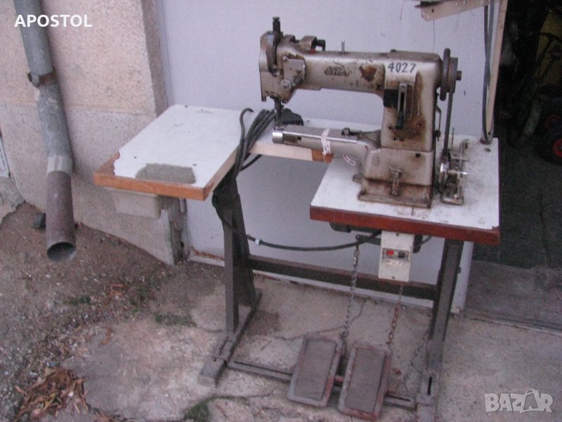 Шевна машина с троен транспорт лемовачка Pfaff 335 , снимка 1