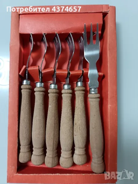 Средни вилици с дървени дръжки, снимка 1