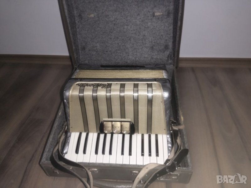 Акордеон Hohner , снимка 1