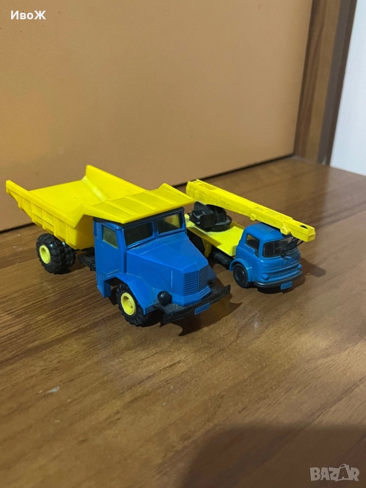 Стари гръцки камиончета joy toy, снимка 1