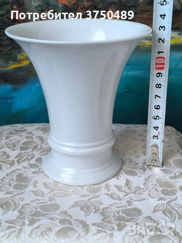 Порцеланова ваза, снимка 4 - Антикварни и старинни предмети - 53890176