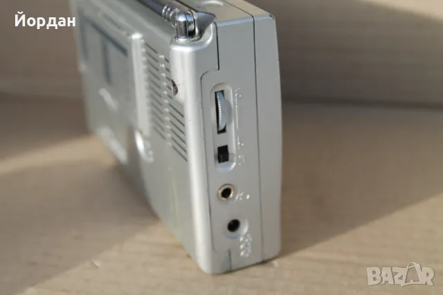 Радио ''Grundig YB 218'', снимка 11 - Радиокасетофони, транзистори - 49496825