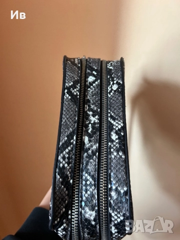 Красива дамска чанта през рамо, снимка 4 - Чанти - 51887183