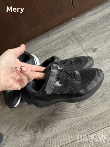 Детски маратонки Nike , снимка 8 - Детски маратонки - 56277902