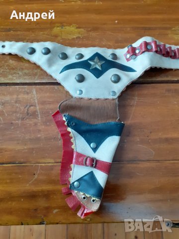 Стар детски Индиански комплект, снимка 2 - Други ценни предмети - 31733205