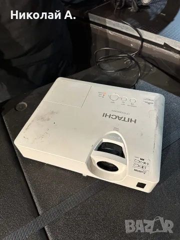 Проектор Hitachi LCD CP-WX3042WN изгоряла лампа