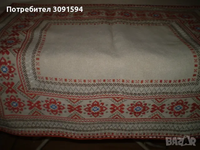 Бродирана ленена покривка Българска шевица ръчна бродерия, снимка 2 - Антикварни и старинни предмети - 47938396