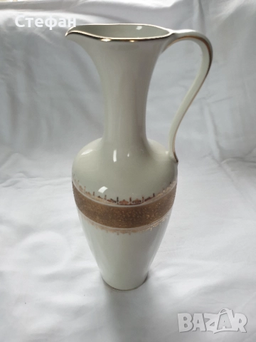 Порцеланова ваза - кана