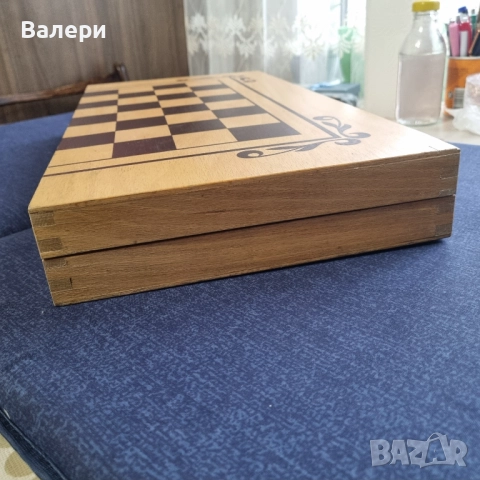 Класическа BG.Дървена табла от Соца, снимка 7 - Шах и табла - 52891874