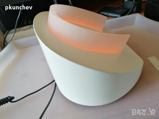 Стойка със зарядно за слушалки JBL Soundgear Raiser, снимка 7 - Bluetooth слушалки - 29881983