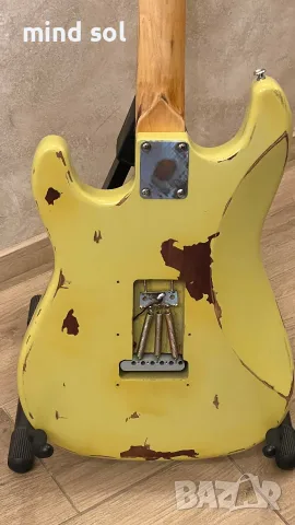 Custom Hendrix Strat-Style Relic електрическа китара – махагоново тяло, Wilkinson Tremolo, снимка 11 - Китари - 55976788
