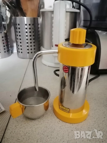 Ретро, италианска кафеварка VELOX