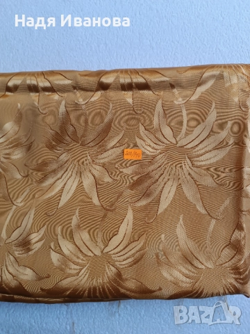 Качествени вълнени платове, коприна, кадифе от времето, когато всичко беше истинско, снимка 4 - Платове и дамаски - 51984283