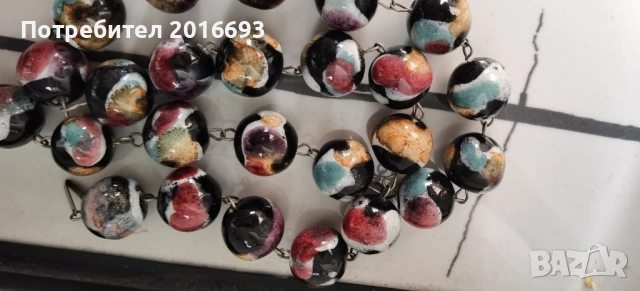 Обици и гердан комплект.