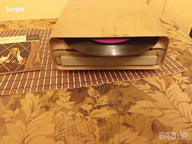 Грамофон РОГНЕДА 1970г СССР, снимка 2 - Грамофони - 30732571