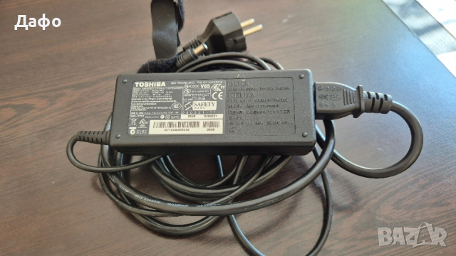 Оригинално зарядно за лаптоп Toshiba 15V 5A , снимка 2 - Части за лаптопи - 54352174