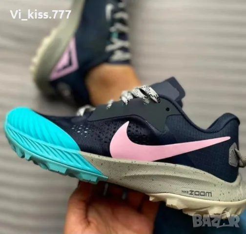 Нови обувки Nike 