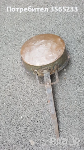 Бакърен тиган , снимка 2 - Антикварни и старинни предмети - 50984484