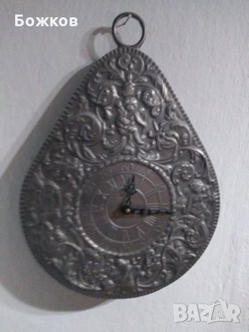 Стенен часовник, снимка 1 - Антикварни и старинни предмети - 26758323