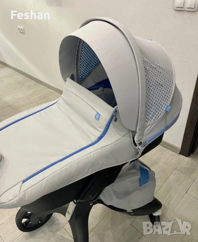 Бебешка количка Stokke