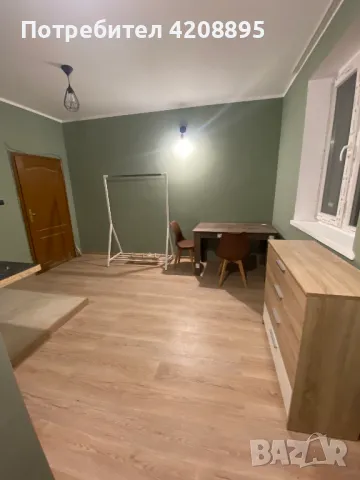 Ново студио под наем, Военна рампа,