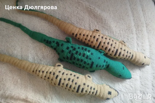 Плетени гущери на една кука