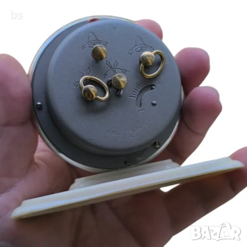 Ретро механичен будилник Slava (обслужен), снимка 5 - Антикварни и старинни предмети - 50021147