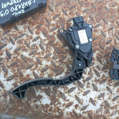 Педал за газ  Дачия 180022703R 