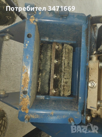 Мощна бензинова дробилка за клони HBM – почти нова! С електрически старт!, снимка 3 - Селскостопанска техника - 54040733