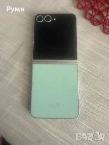 Samsung Galaxy Z Flip 6, снимка 2 - Samsung - 53077060