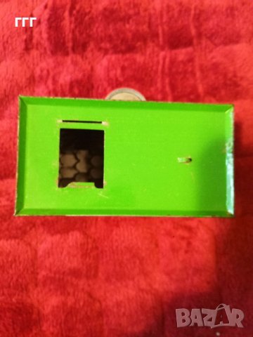 Стара метална касичка, снимка 4 - Други ценни предмети - 39643996