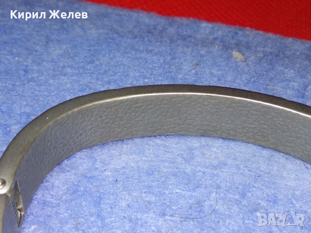 СТИЛНА СРЕБРИСТА ФЕШЪН АРТ ГРИВНА от НЕРЪЖДАЕМА БЛАГОРОДНА СТОМАНА 44155, снимка 3 - Гривни - 44756135