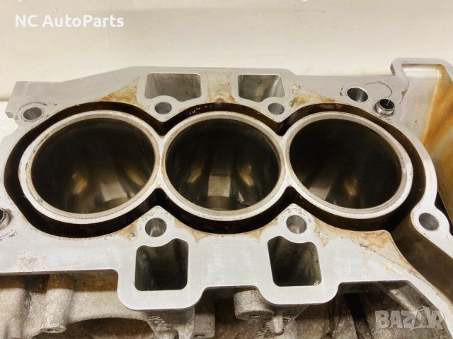 Цилиндров блок за Peugeot Пежо 208 Citroen Ситроен C3 1.2 THP HNP HN01 9676012010 2017, снимка 2 - Части - 44502582