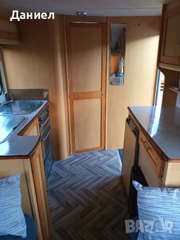 Каравана Elddis Avante 482 в перфектно състояние цена 6000€, снимка 10 - Каравани и кемпери - 53100645