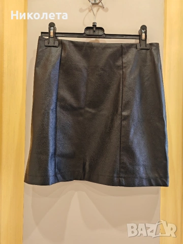 кожена пола , снимка 2 - Поли - 54234776