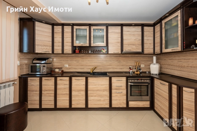 Елегантен, просторен и изключително перспективен имот в сърцето на с. Граф Игнатиево, снимка 6 - Къщи - 52485999