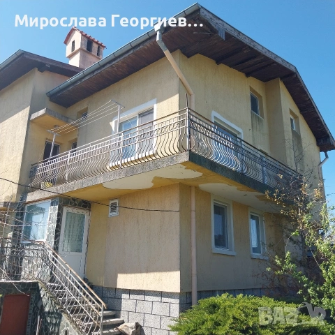 ПРОДАВАМ голяма къща в с. Куманово, снимка 10 - Къщи - 53679176