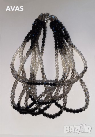 Многоредово колие черно сиво бяло, снимка 2 - Колиета, медальони, синджири - 31321193