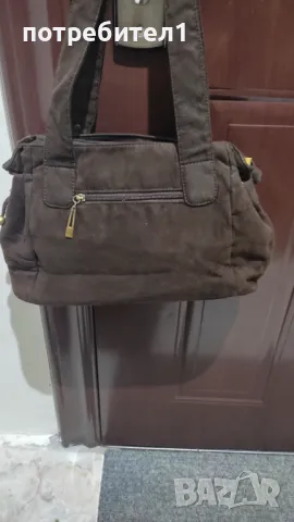 Дамска чанта от велур , снимка 2 - Чанти - 48756378