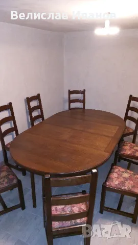 Голяма разтегателна трапезна маса масивно дърво комплект с 8 стола всичко в отлично състояние, снимка 1