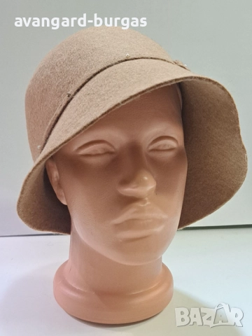 Дамска шапка,вълнен лукс -225 Касторен гонен плат, снимка 2 - Шапки - 52213986