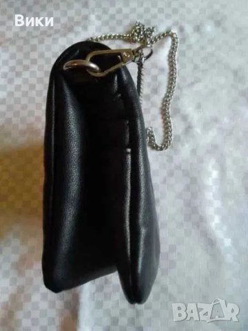 Дамска чанта Bershka-нова,черна,малка-Промоция до 17.5, снимка 4 - Чанти - 40807568